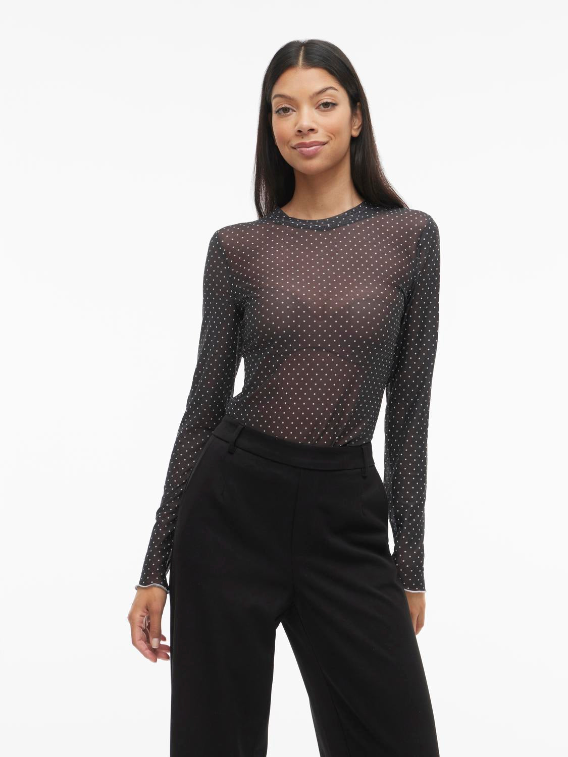 model_shot-front